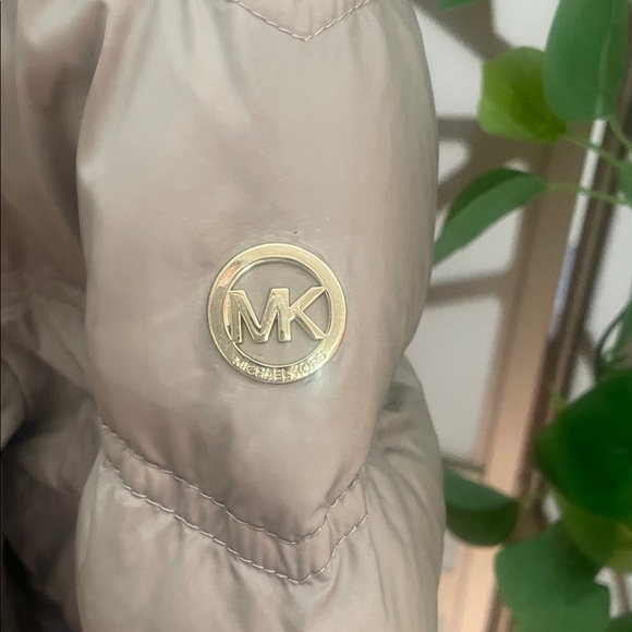 Michael Kors Packable Puffer Jacket, Taupe, XL - Picture 3 of 7